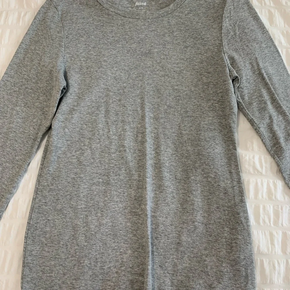 Old Navy Heathered Tee